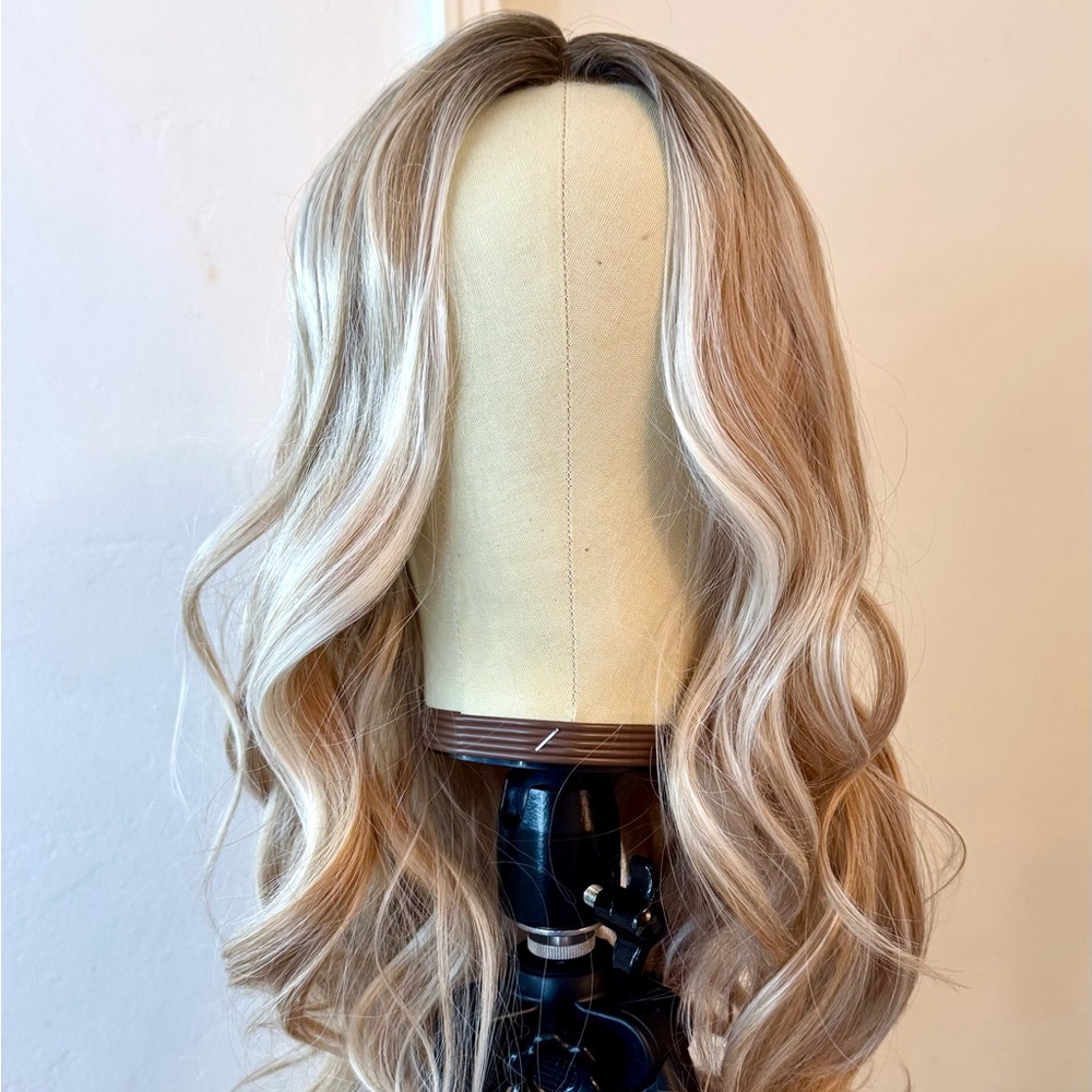 Chelsey Smith Crowns Annalise Blonde T-part Wig